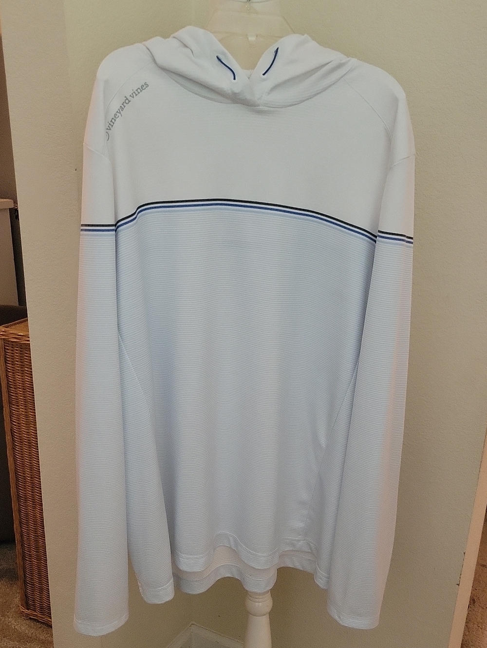 Men's Vineyard Vines White Hooded Pullover with Pale Blue Stripe...XL